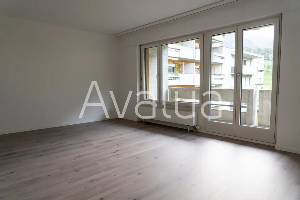 Bright 4.5-room apartment with mountain panorama in Brig