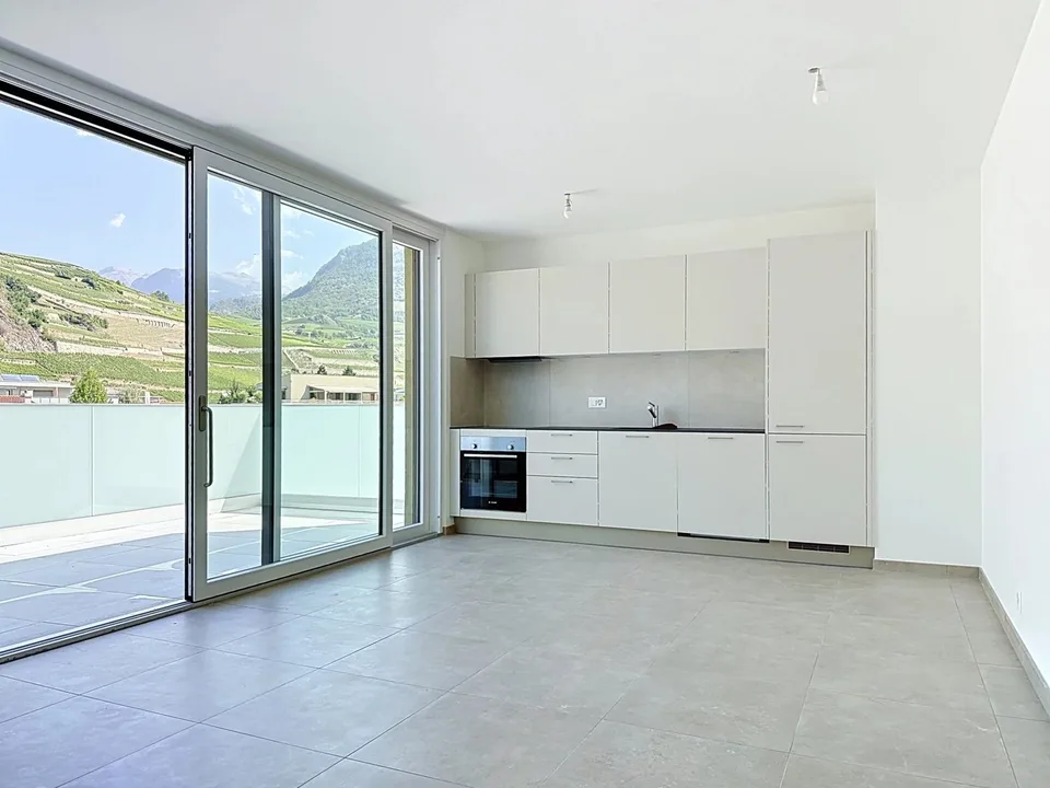 2.5 pièces en attique avec terrasse à louer à Uvrier