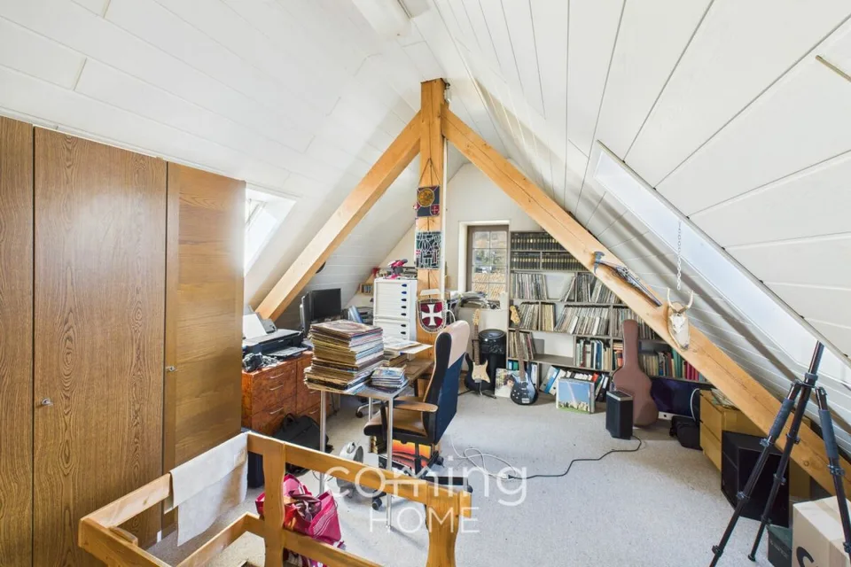Charmante 4.5-Zimmer-Dachwohnung in Oensingen - mit zusätzlichem Estrich-Büroraum – photo 20 sur 22
