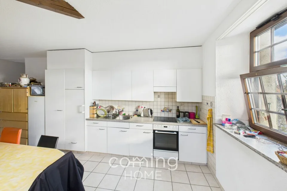 Charmante 4.5-Zimmer-Dachwohnung in Oensingen - mit zusätzlichem Estrich-Büroraum
