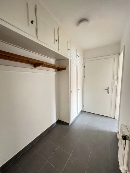 Appartement de 6 pièces rénové à louer dans un bon emplacement – photo 12 sur 13