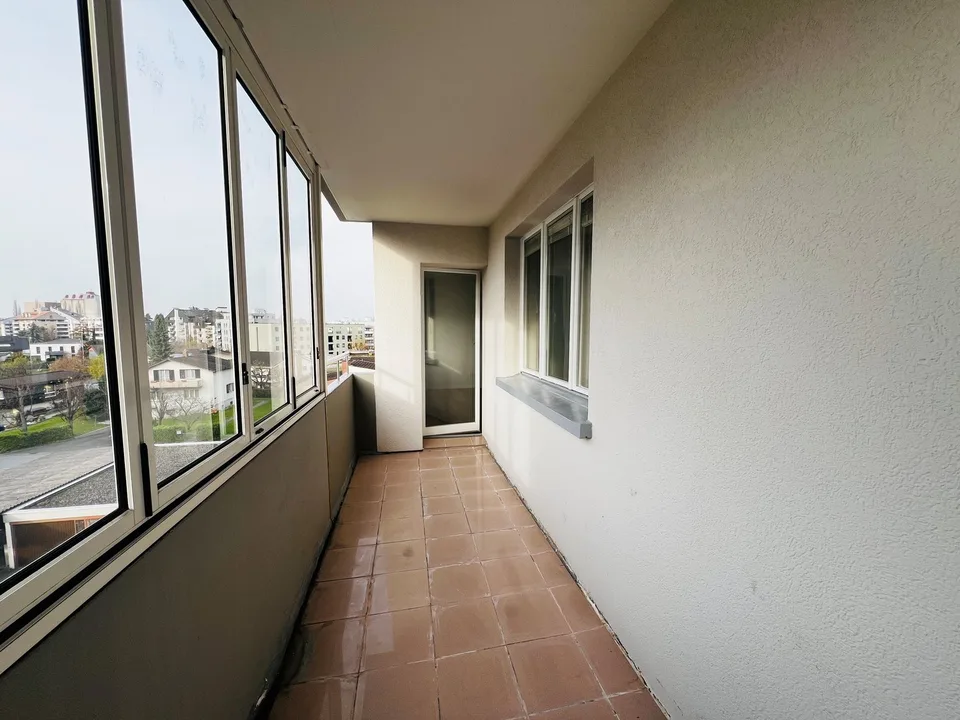 Gemütliche 2.5-Zimmer Wohnung mit Balkon – Foto 7 von 8