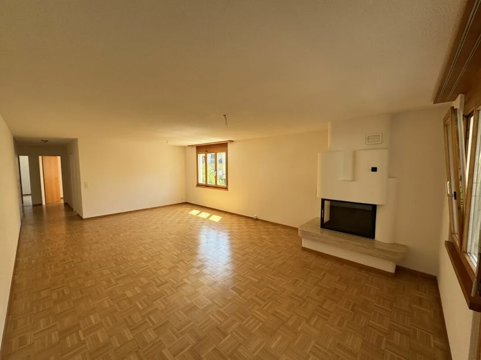 Wohnen mit Charme - 4.5-Zi. Wohnung mit Cheminée