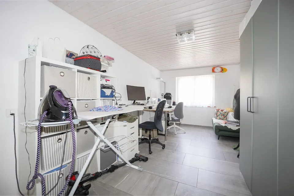 Attraente casa unifamiliare di 4,5 locali in una zona residenziale a misura di famiglia – foto 12 di 15