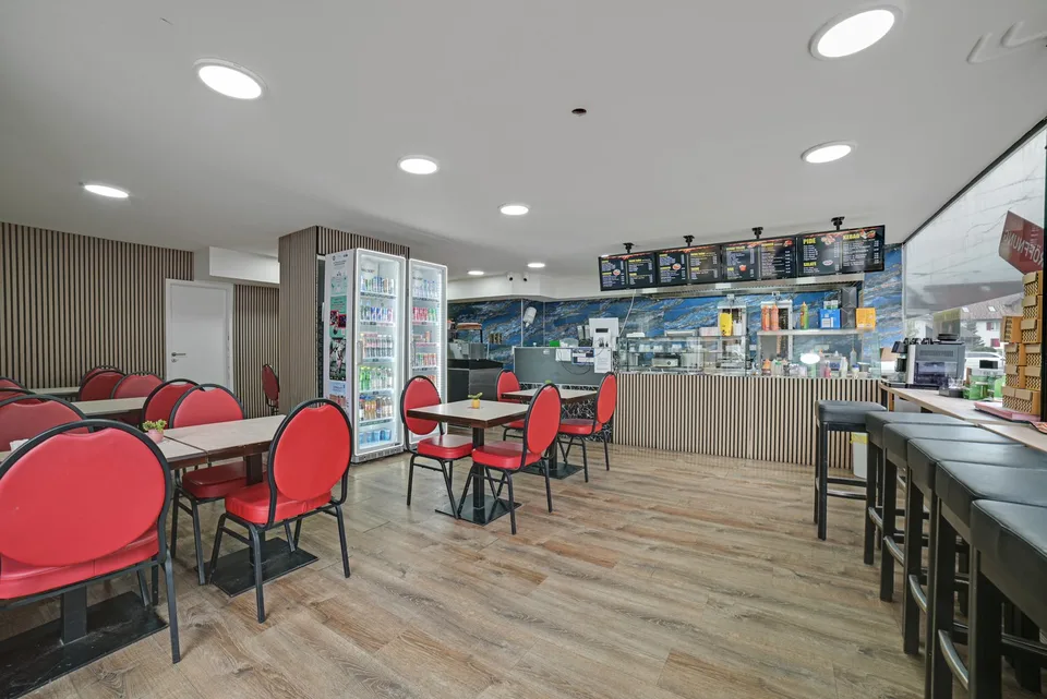 Espaces de gastronomie modernes dans un emplacement central à Dietikon