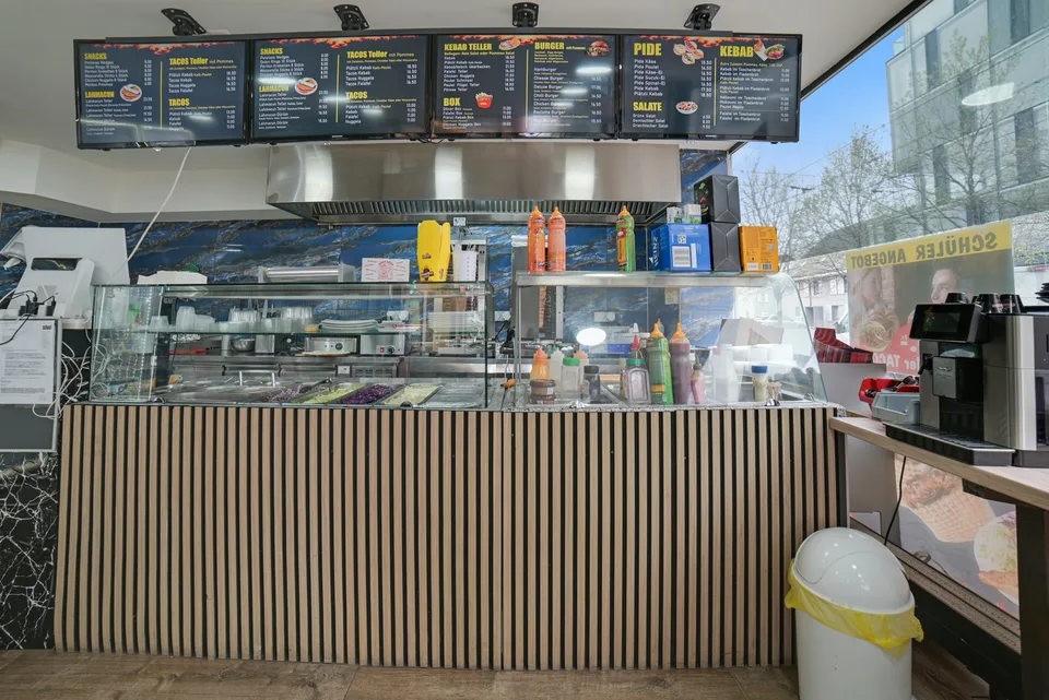 Espaces de gastronomie modernes dans un emplacement central à Dietikon