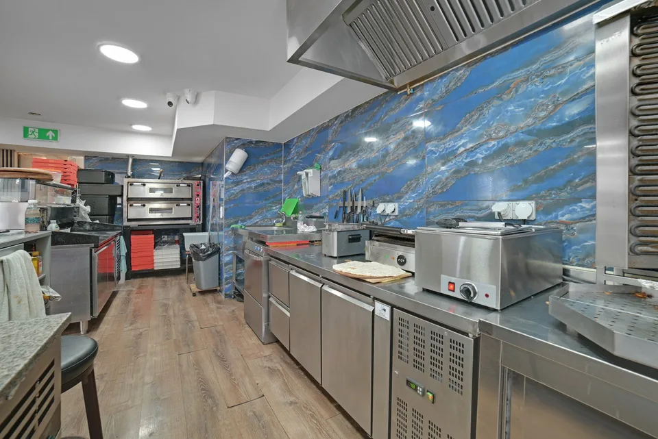Espaces de gastronomie modernes dans un emplacement central à Dietikon