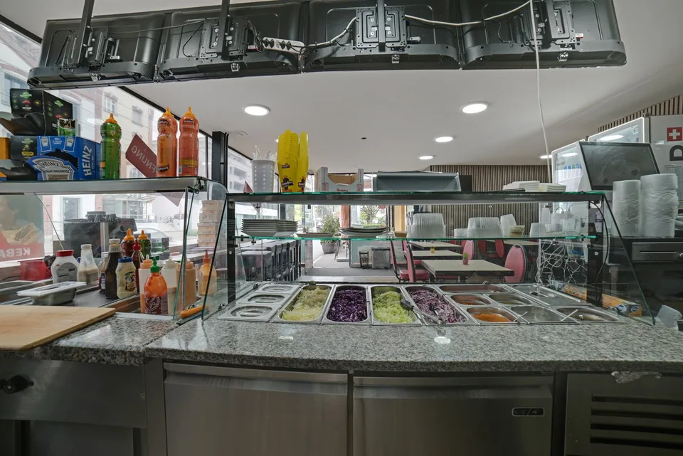 Espaces de gastronomie modernes dans un emplacement central à Dietikon