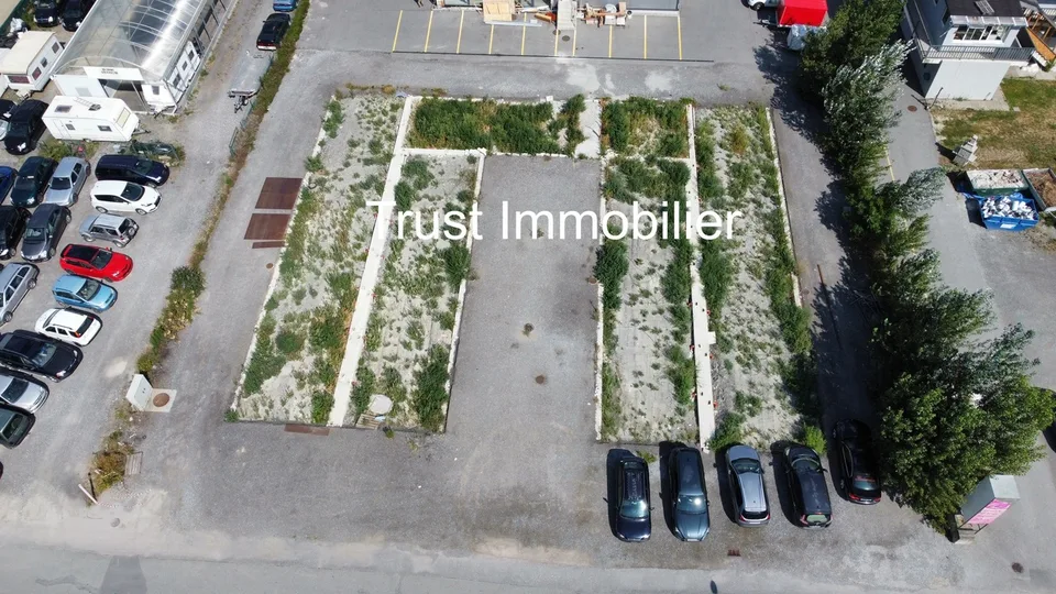 8001M-Saxon-Terrain industrielle  avec autorisation de construire