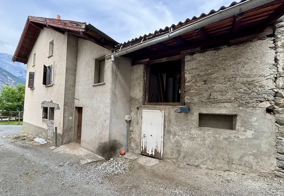 6003M-Riddes.Maison villageoise avec grand potentiel à rénover