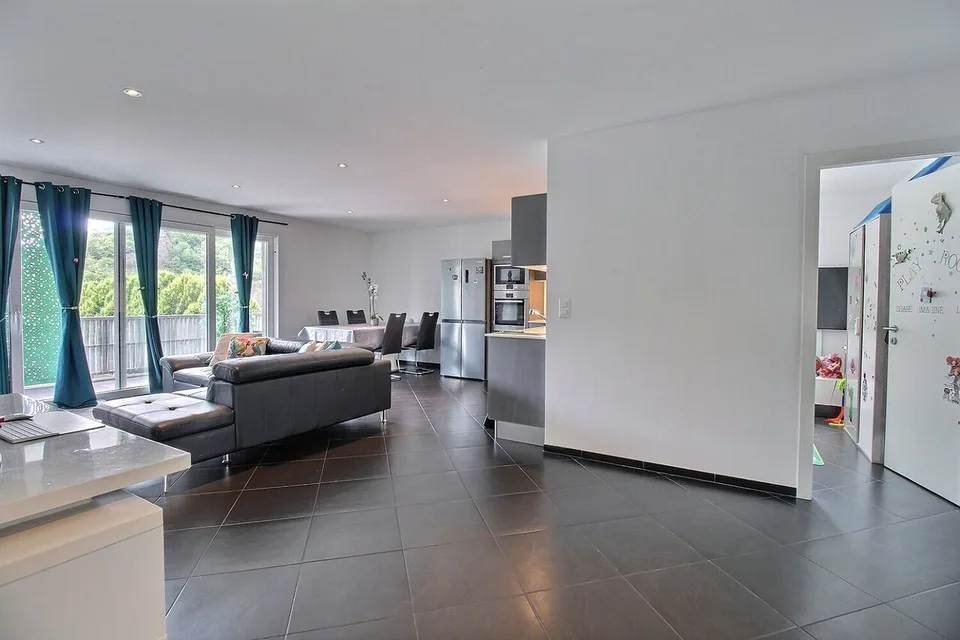 4001M.COLLOMBEY.Superbe 4 pièces moderne avec terrasse
