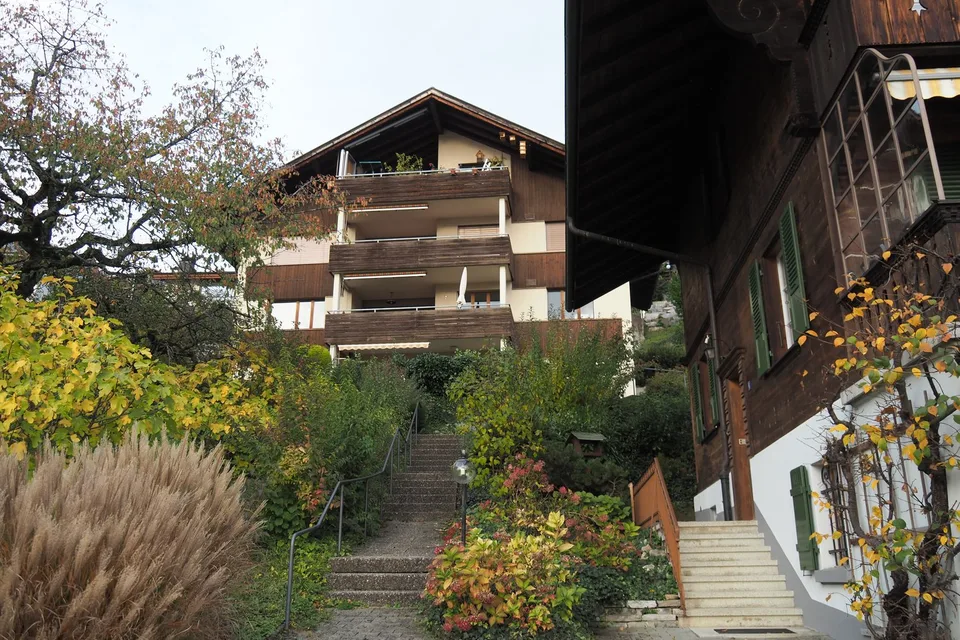Incantevole appartamento di 4,5 locali con vista lago a Oberhofen am Thunersee
