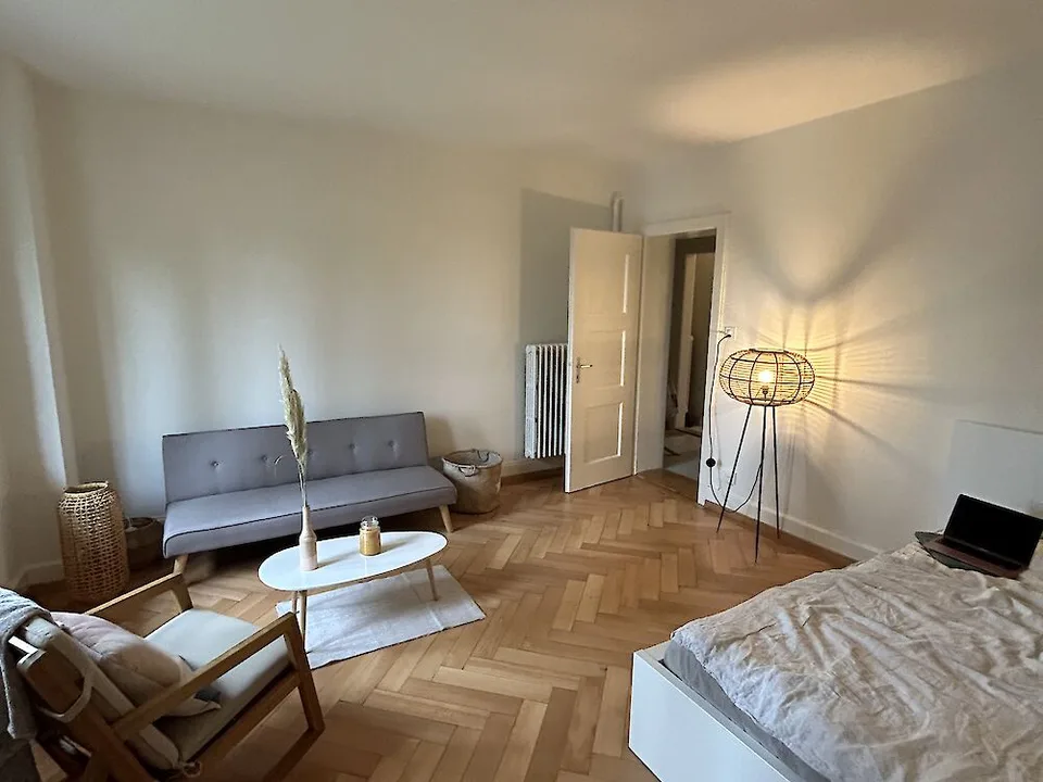 Renovierte 2.5-Zimmerwohnung im Beaumont-Quartier – photo 10 sur 13