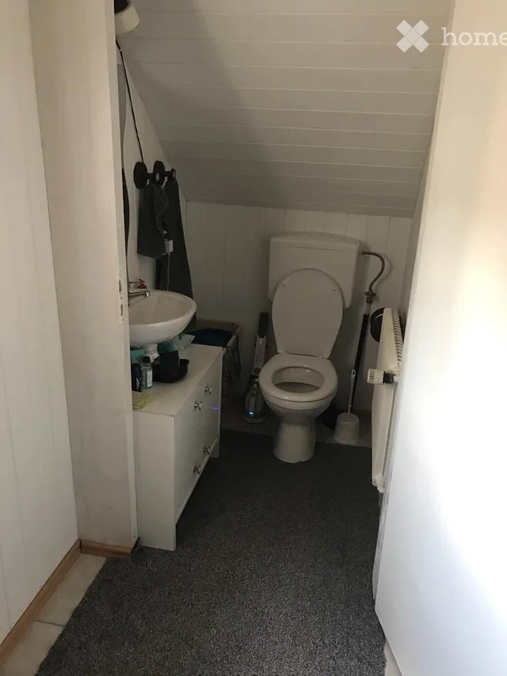 Zimmer Möblierte ab 450.- Monatlich