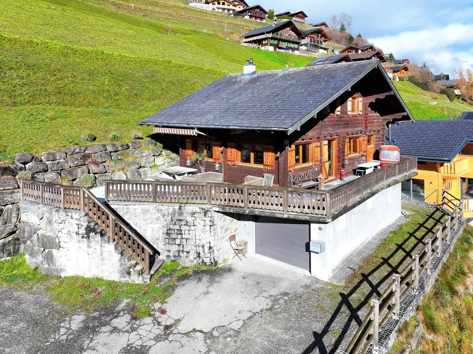 Rifugio di tranquillità con apertura sulle Alpi