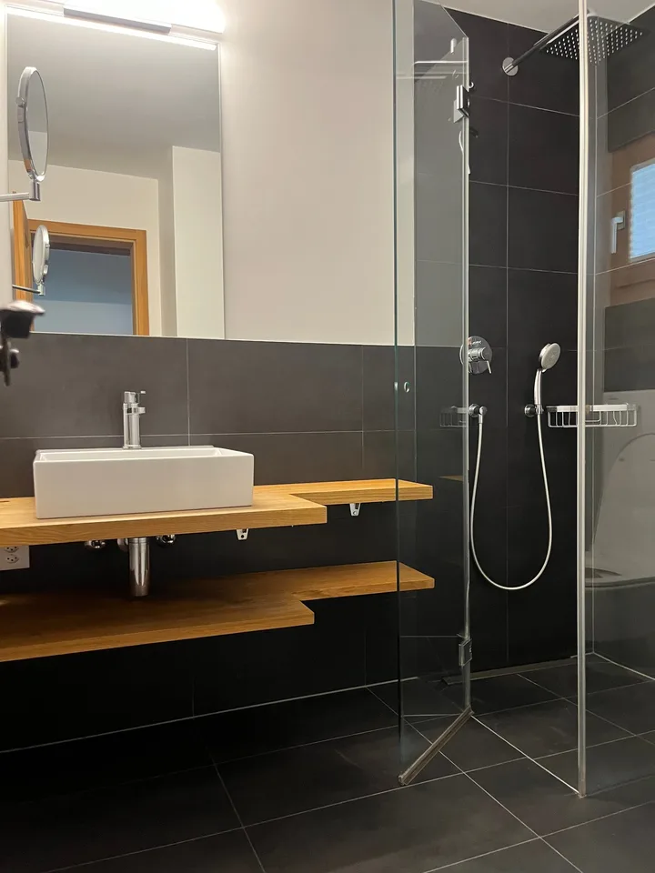 Charmante Haushälfte mit Studio in Laax – Foto 12 von 20