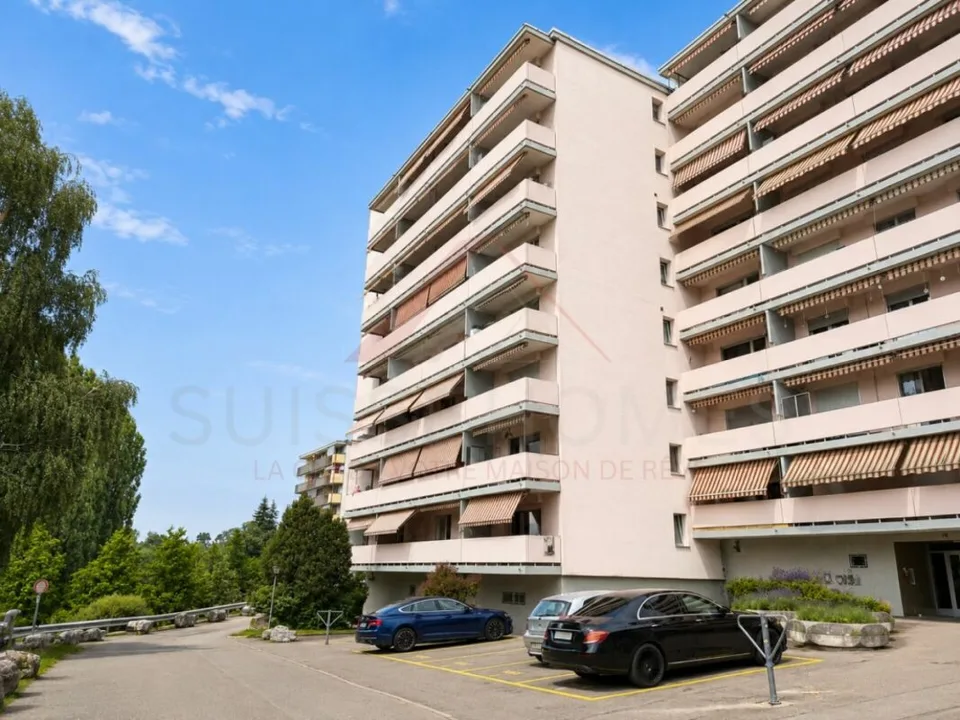 Rare à Fribourg - Appartement moderne entièrement rénové avec parking