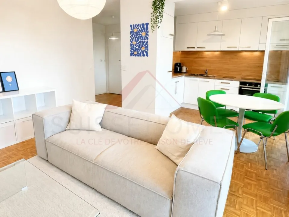 Selten in Freiburg - Modernes Apartment komplett renoviert mit Parkplatz
