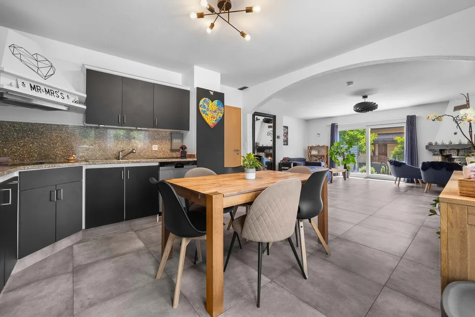 Massongex - Villa di 6,5 locali con piscina e giardino