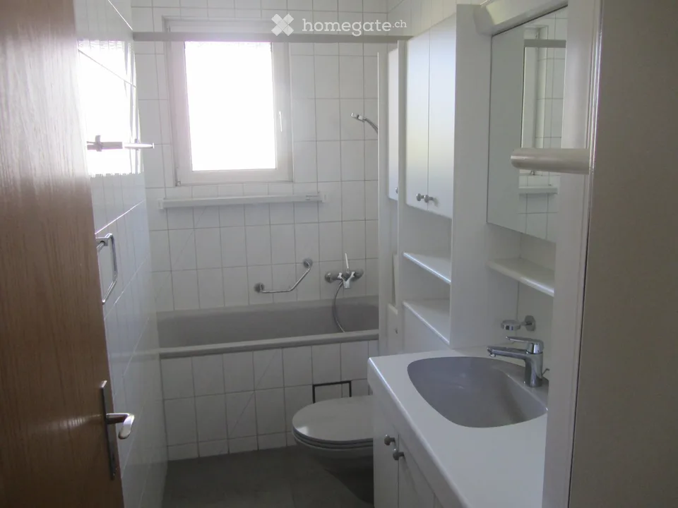 Helle 3-Zimmer-Wohnung mit Balkon inkl. grossem Bastelraum in Pratteln – ab Oktober 2026 verfügbar