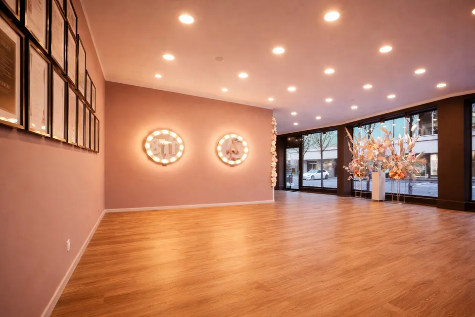 Bezugsbereites Gewerbestudio mit hochwertigem Innenausbau