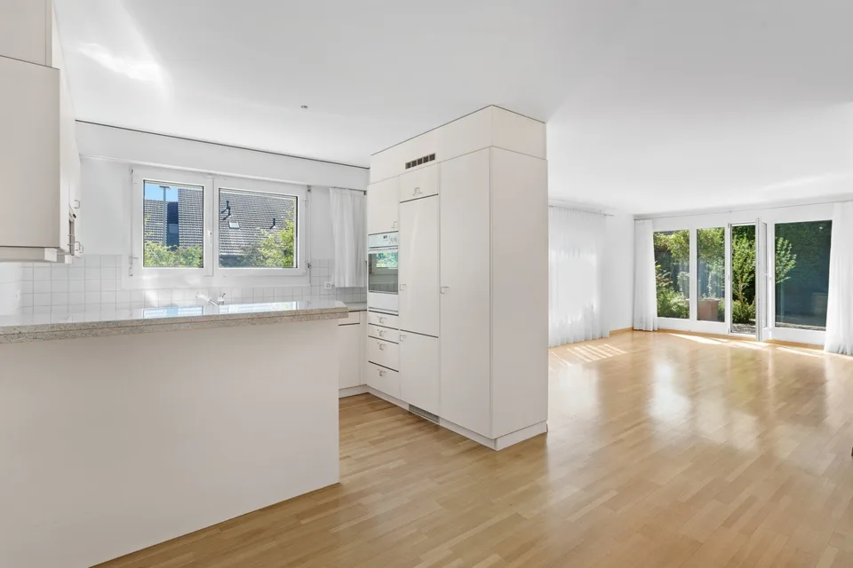Charmante 3-Zimmer-Wohnung im Erdgeschoss in Oberrieden