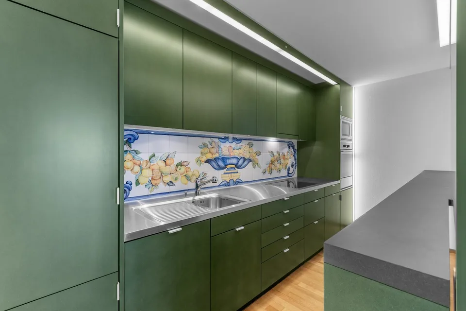 Exklusive 4.5-Zimmer-Wohnung mit grosser Sonnenterrasse in Wollerau
