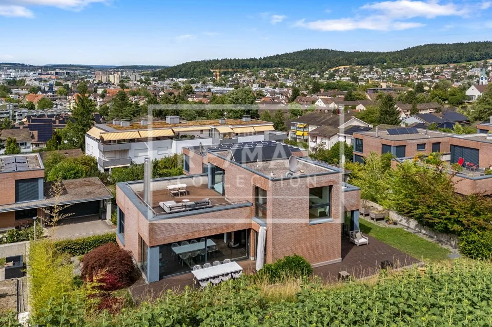Exklusives 7-Zimmer-Einfamilienhaus mit fantastischer Aussicht
