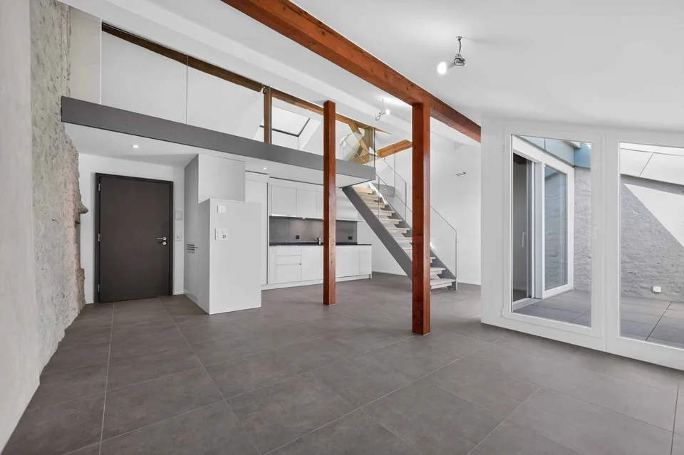 Duplex avec cachet et mezzanine