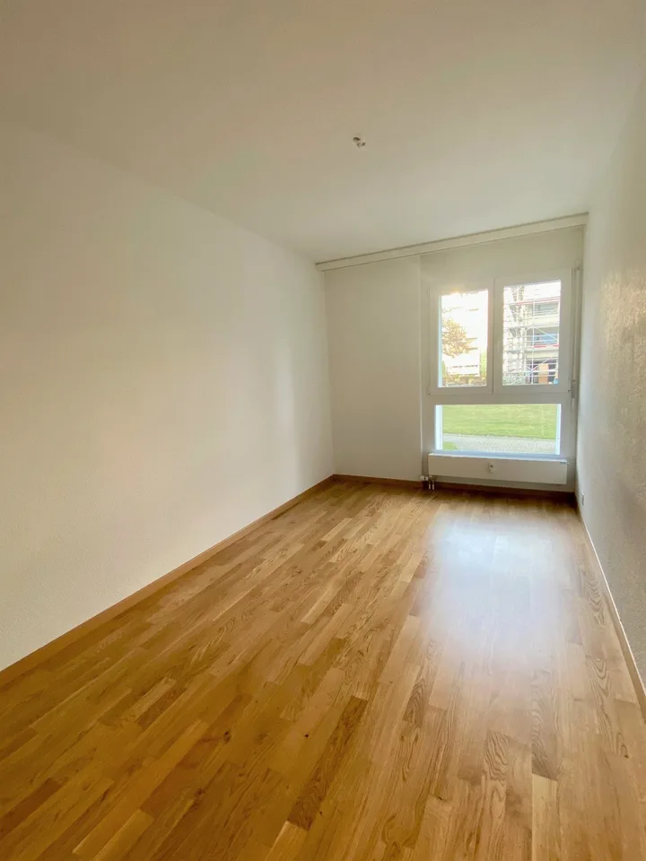 Frisch sanierte 5-Zimmerwohnung im Hochparterre mit Balkon
