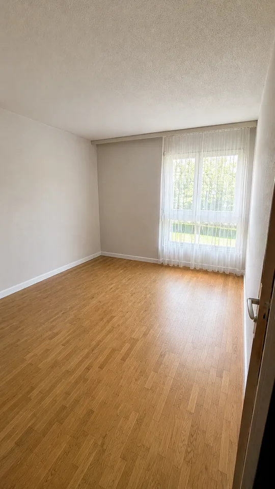 Frisch sanierte 5-Zimmerwohnung im Hochparterre mit Balkon
