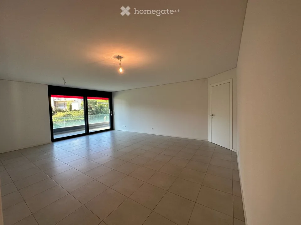 VACALLO 4,5 Zimmer hell und klimatisiert