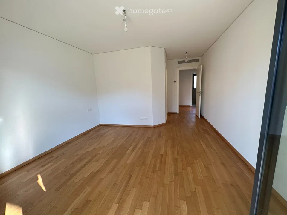VACALLO 4,5 Zimmer hell und klimatisiert