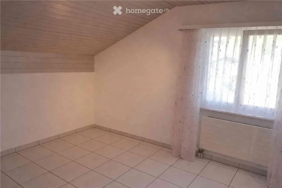 Appartement mansardé de 4,5 pièces confortable