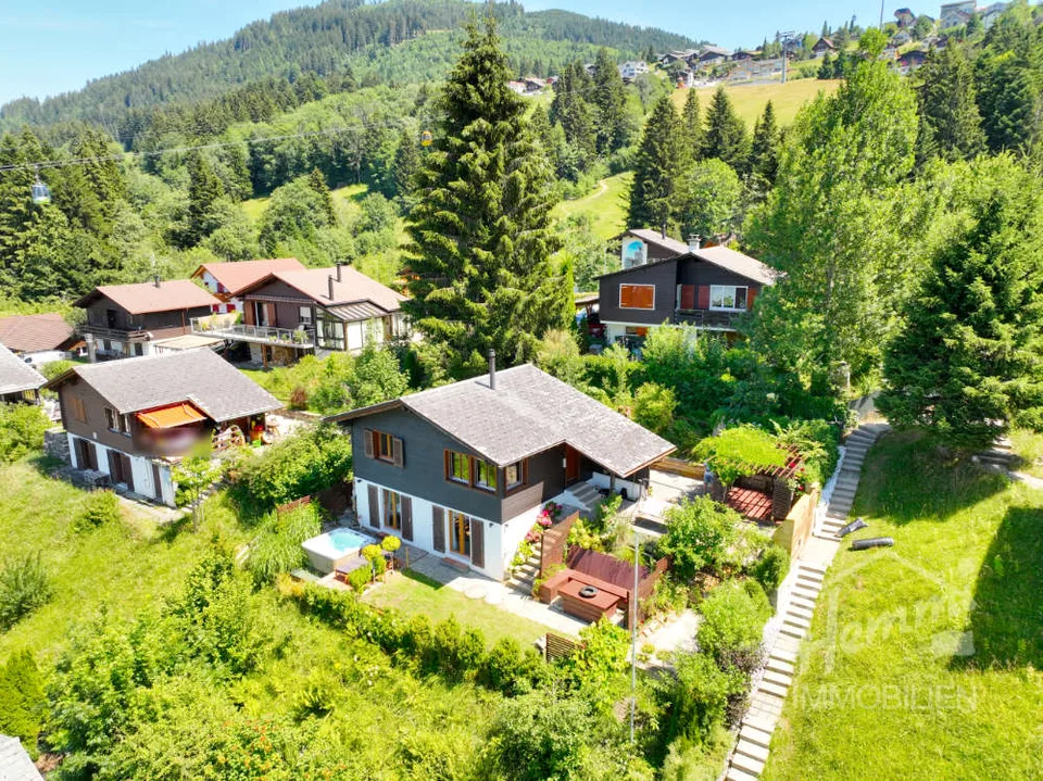 Berg-Juwel mit Traumhafter Aussicht