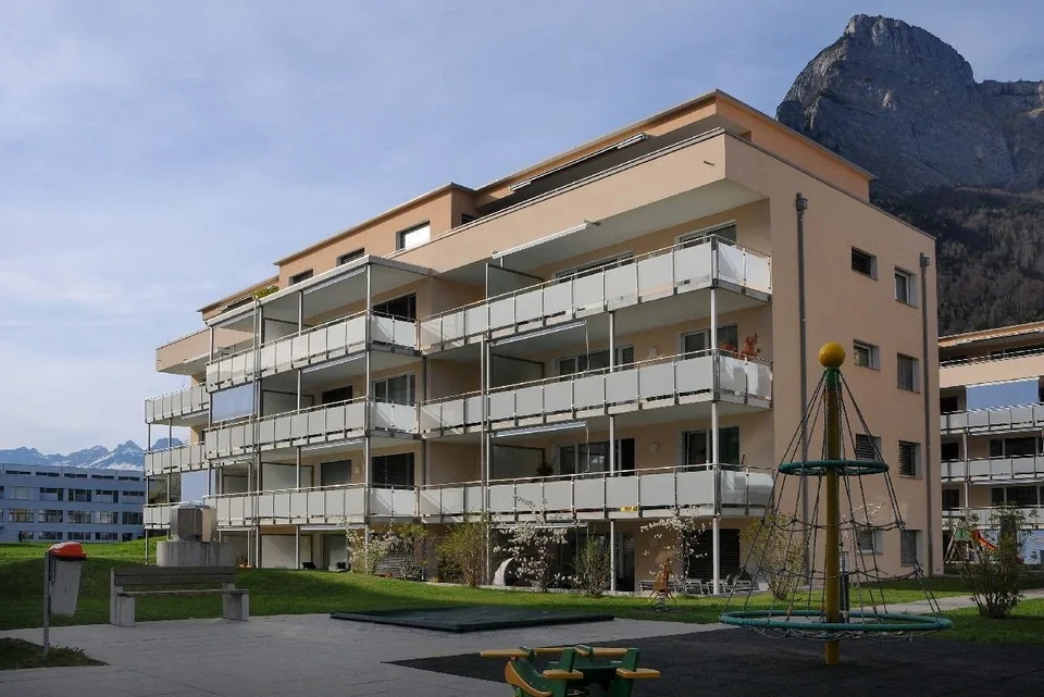 Grosszügige 3.5 Zimmer-Wohnung im Grünen