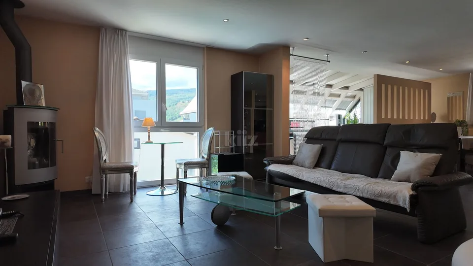 Prachtiges Duplex mit Terrasse, Wintergarten und Whirlpool