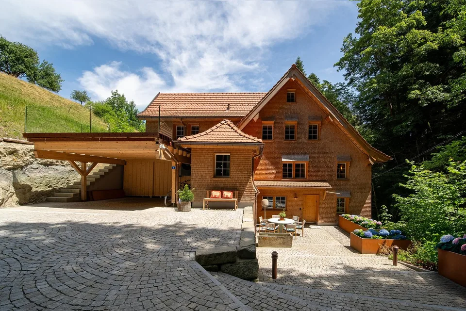 Traditionelles Appenzellerhaus in vollendeter Eleganz in Oberegg