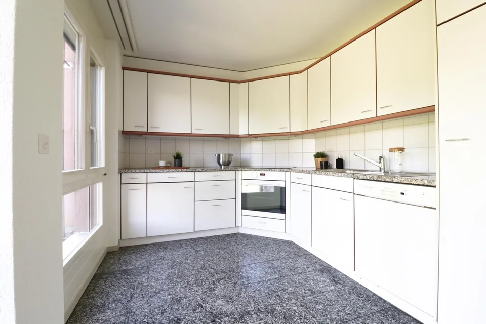 Attraktive 4.5 Zimmer-Wohnung im grünen Engelhardquartier