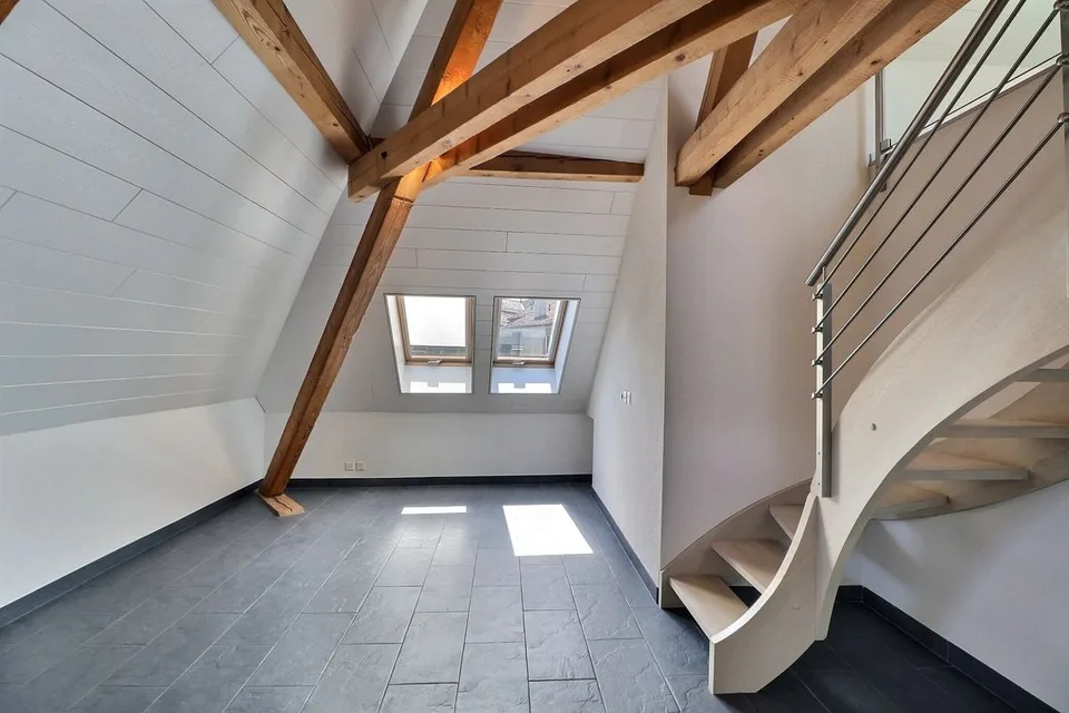 DUPLEX AVEC CACHET UNIQUE AU CENTRE D'AIGLE