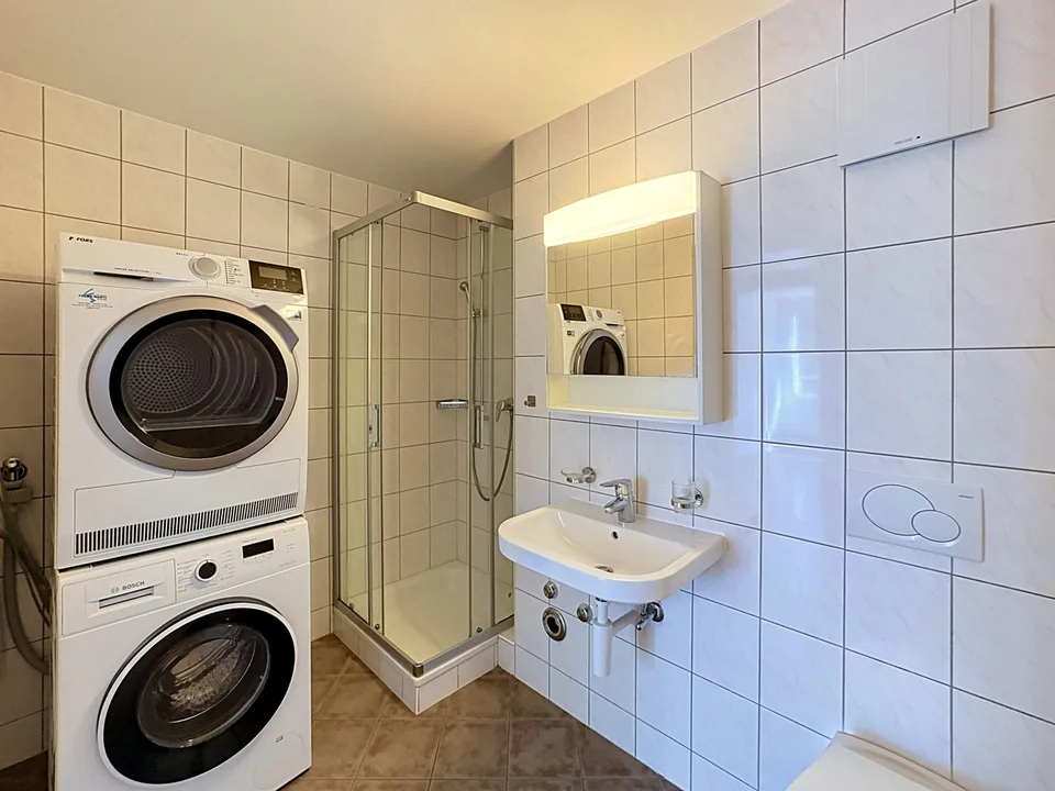 Wohnung 5.5 Zimmer mit Terrasse/Garten – Foto 11 von 12