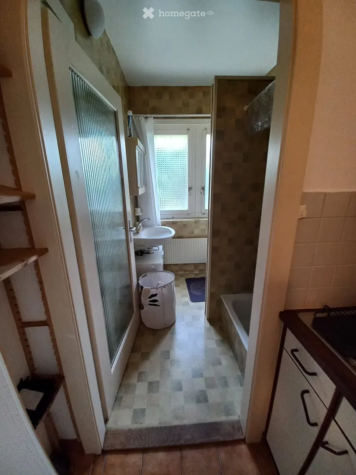 Studio meublé dans maison, Martigny-Ville