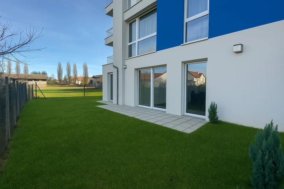 Appartement neuf au rez-de-chaussée avec jardin / usage commercial – habitation – usage mixte