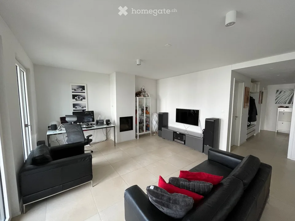 3.5 Zimmer EG-Gartenwohnung mit eigenem Seezugang und Seegrundstück ab 01.10.2026 zu vermieten ...