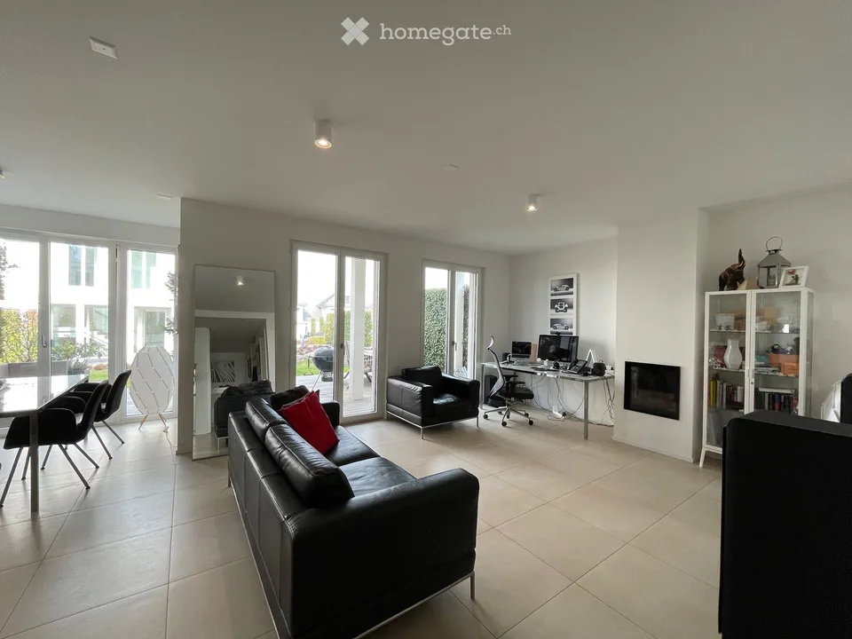 Appartement de jardin de 3,5 pièces au rez-de-chaussée avec accès privé au lac et propriété lacustre à louer à partir du 01.10.2026 ...