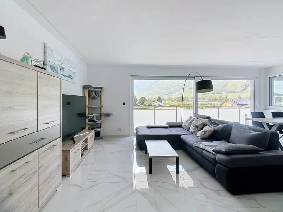Fully | Magnifique attique de 3,5 pièces avec grande terrasse