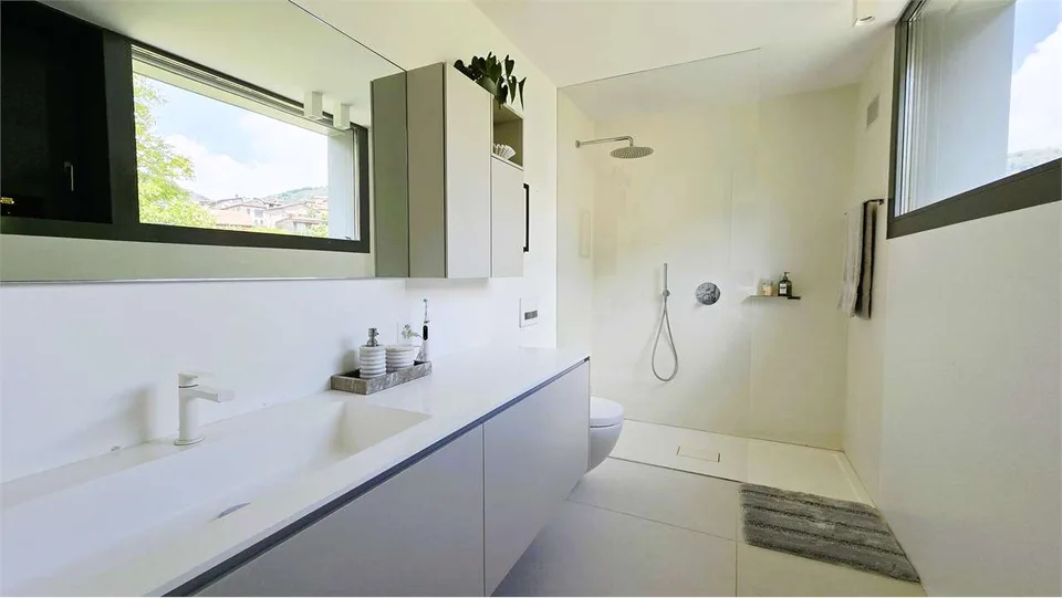Villa Minergie con piscina a Villa Luganese – foto 8 di 13