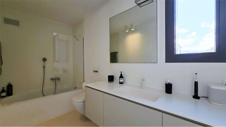 Villa Minergie con piscina a Villa Luganese – foto 11 di 13