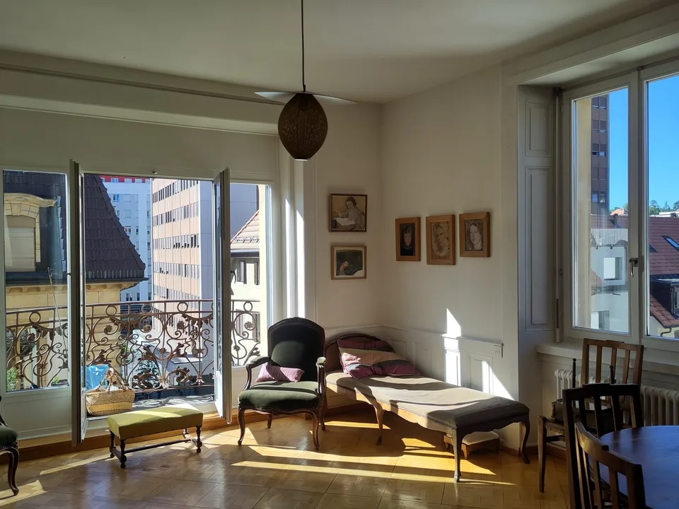 Appartamento luminoso situato al 3° piano, lato ovest, nel tetto dell'edificio