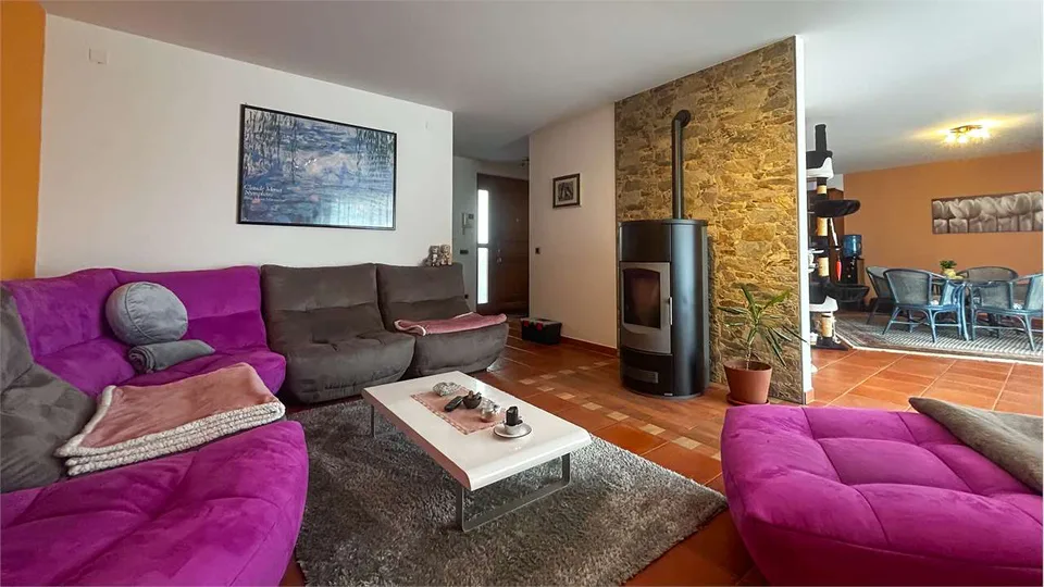 CASA UNIFAMILIARE IMMERSA NEL VERDE A MONTEGGIO – foto 7 di 13